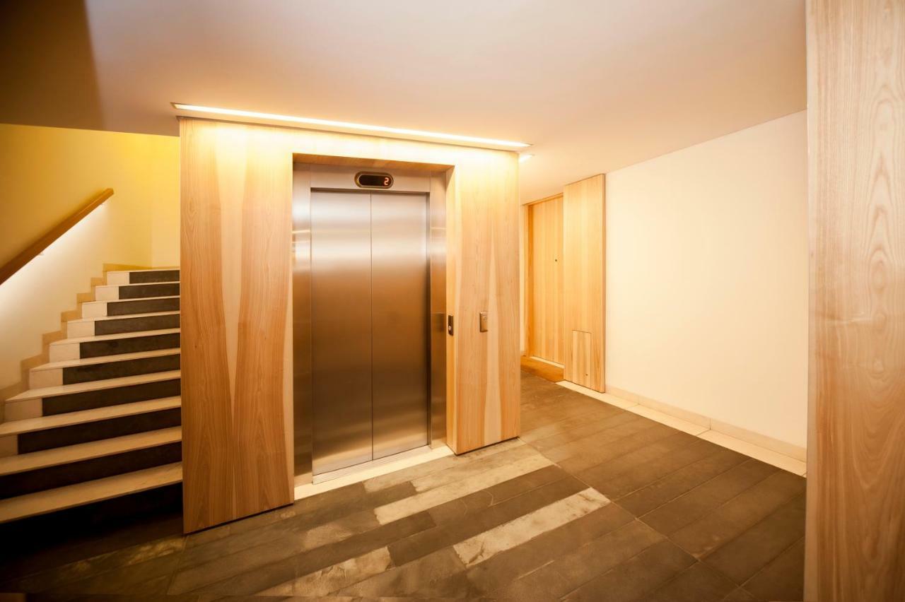Very Berry - Maratonska 3 - Business Apartment, Garden, Check In 24H Poznan Exterior photo